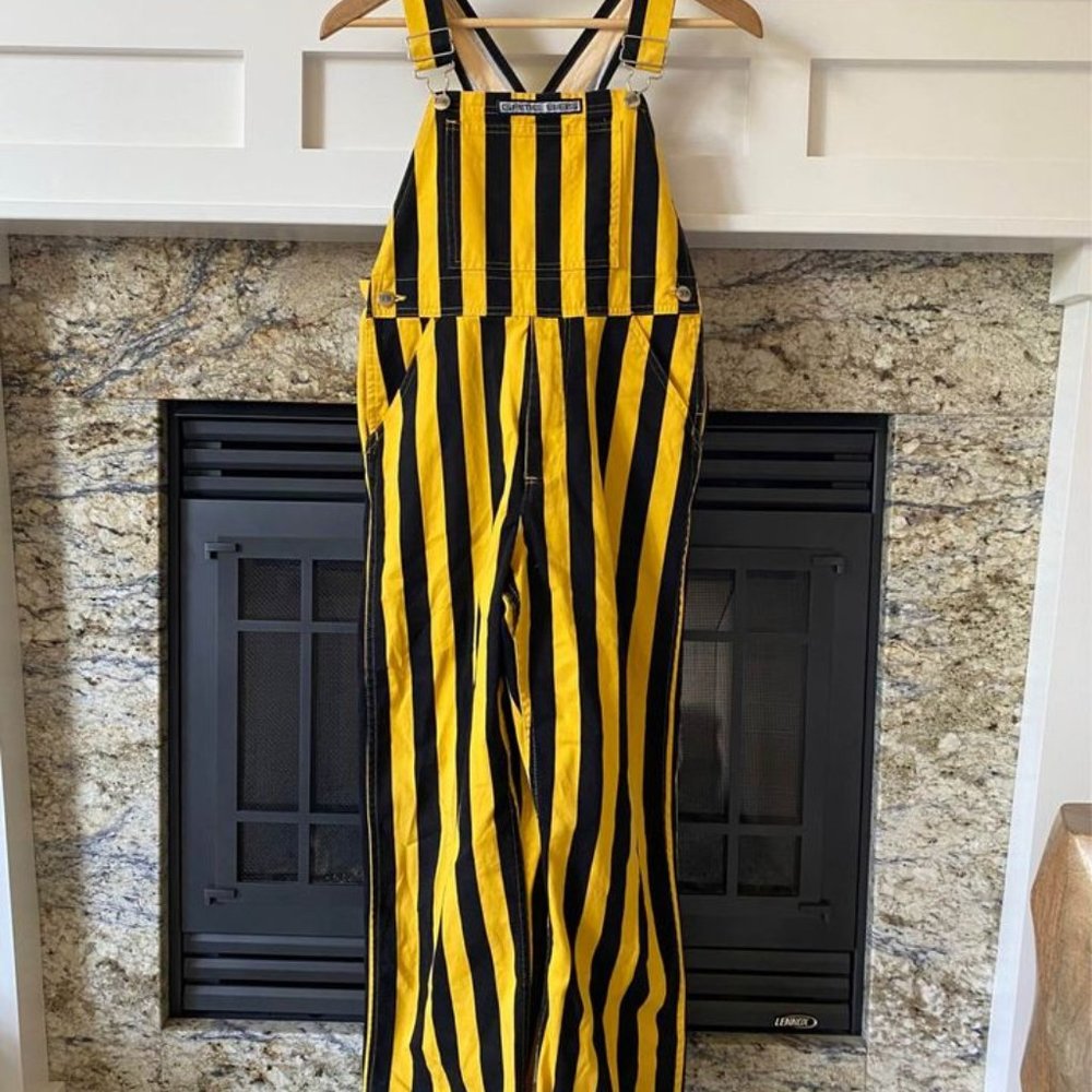 Game Bibs Black & Gold Iowa Hawkeye Bibs - Youth Large (L)